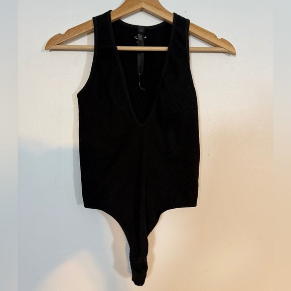 Out From Under by Urban Outfitters Black Ribbed V-Neck Bodysuit - Size M - Picture 2 of 6